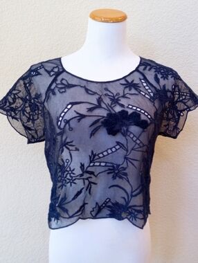 Anthropologie Vanessa Virginia navy blue mesh top embroidered cropped top